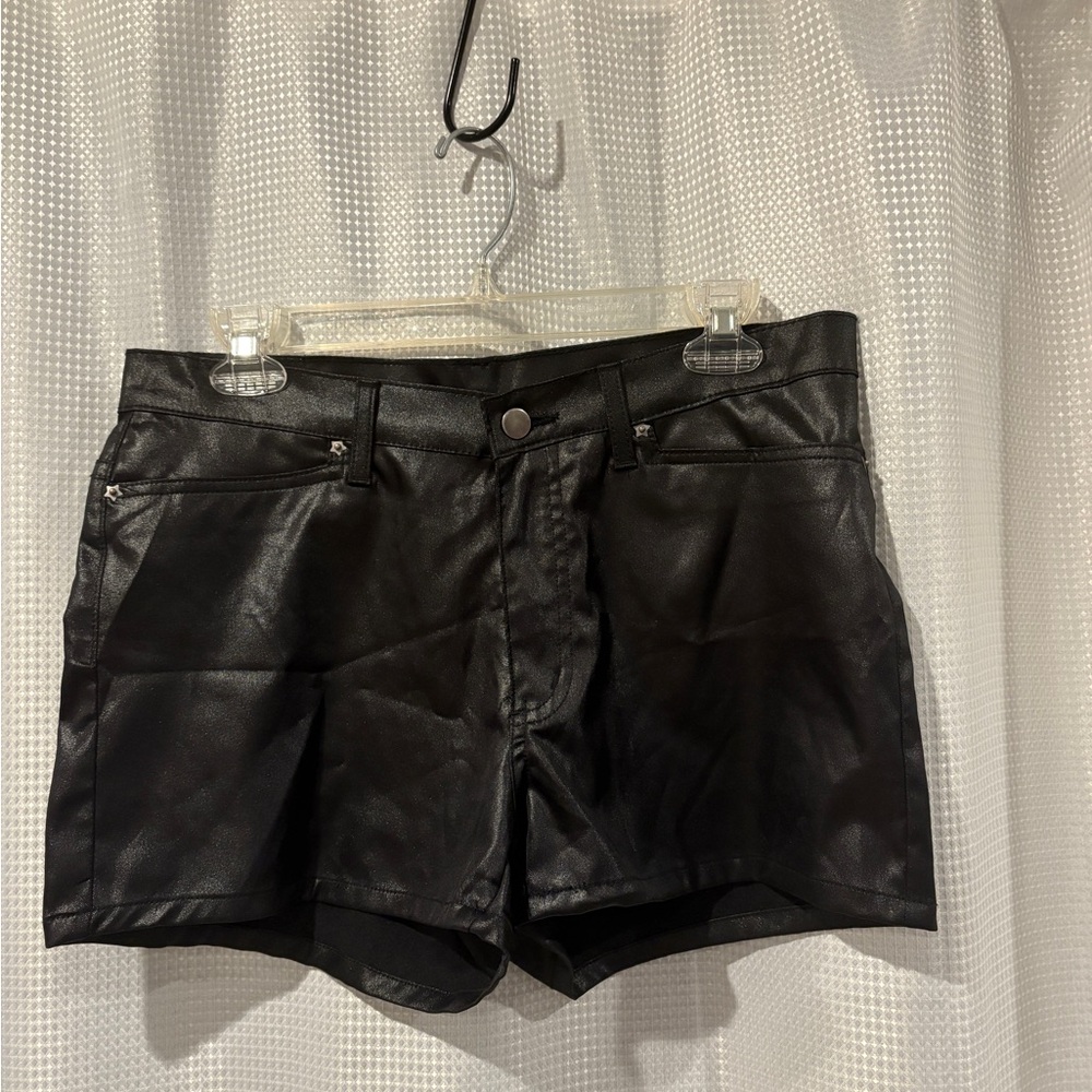 American Flavour Black Faux Leather Look Size 11/12 in a low rise fit. Y2K Era